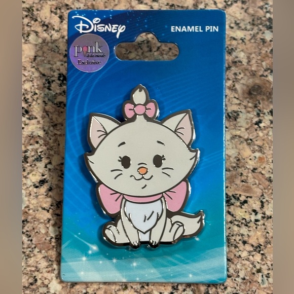 Disney Accessories - PALM Pink A la Mode Cutie Aristocats Marie Disney Pin